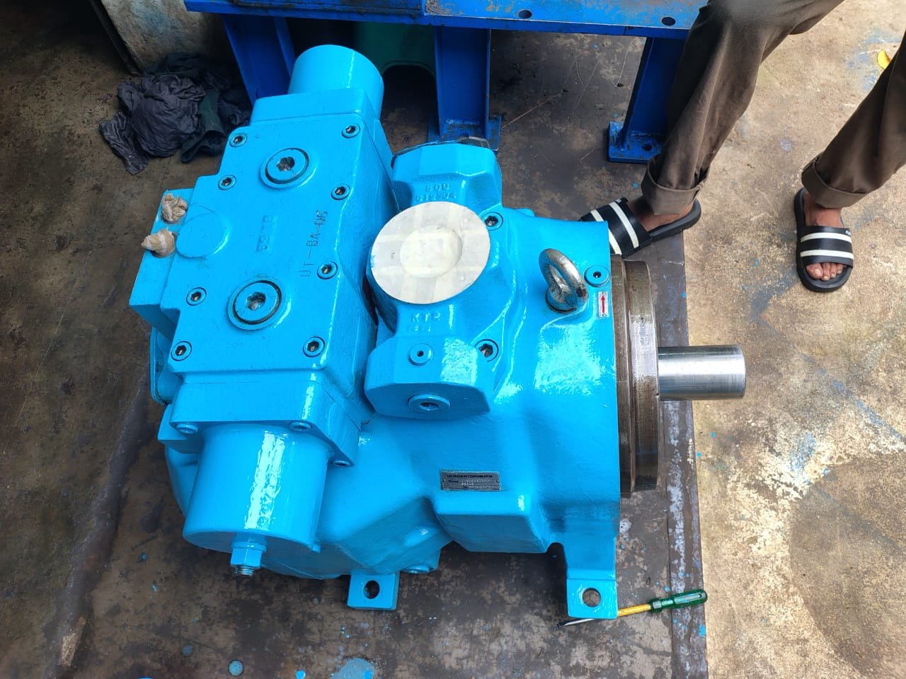 Ultra Tech Engineering refurbished hydraulic units