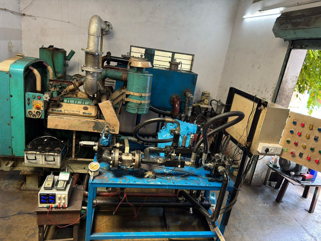 UTE 700 HP hydraulic test bench